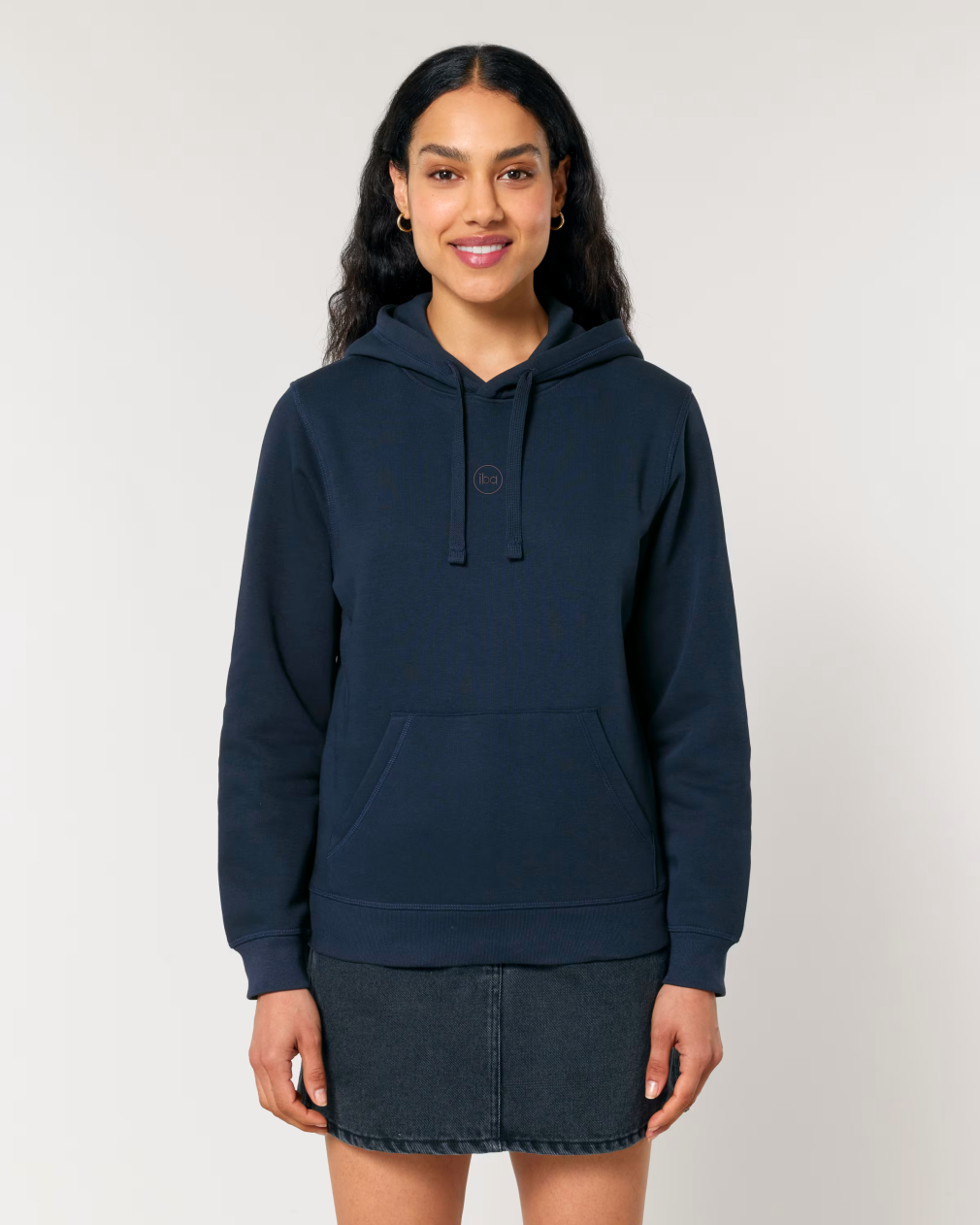 iba | University – Premium Hoodie mit Stickerei